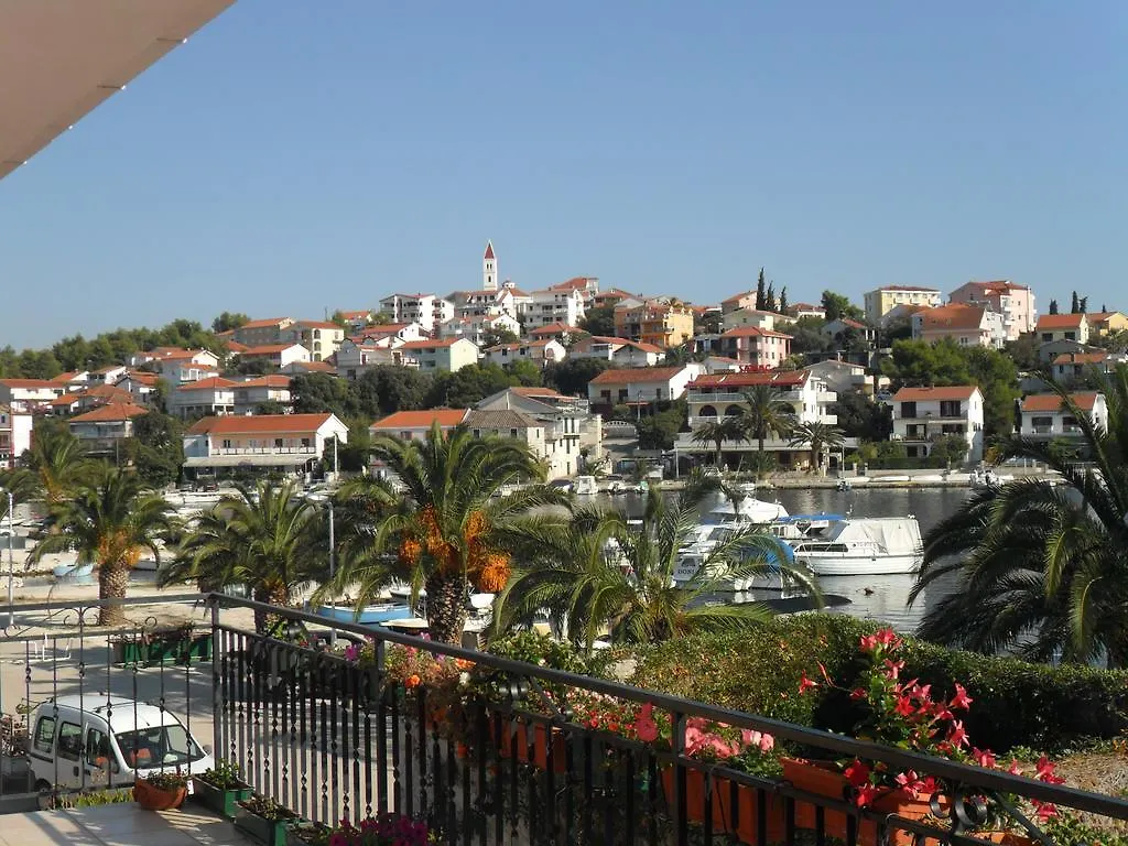 Apartments Vukman Seget Vranjica Croatia