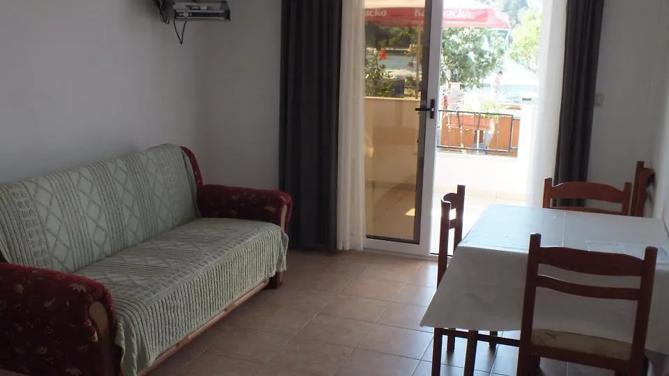 Apartments Vukman Seget Vranjica